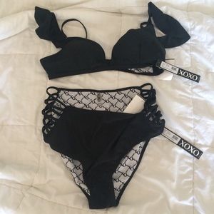 Black XOXO Bikini set - size L (NWT)